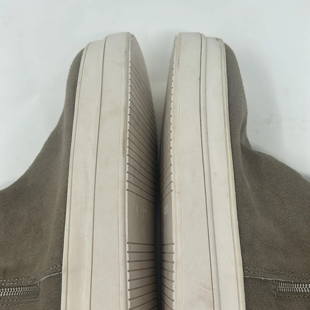 J Sliders Tan Suede-Like Faux Fur Lined Zipped Ankle Sneaker Boots Size 7.5